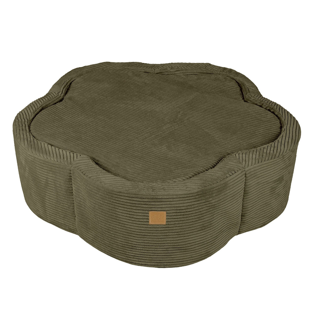 Ästhetisches Bällebad aus Schaumstoff mit Blumenmuster in Khaki