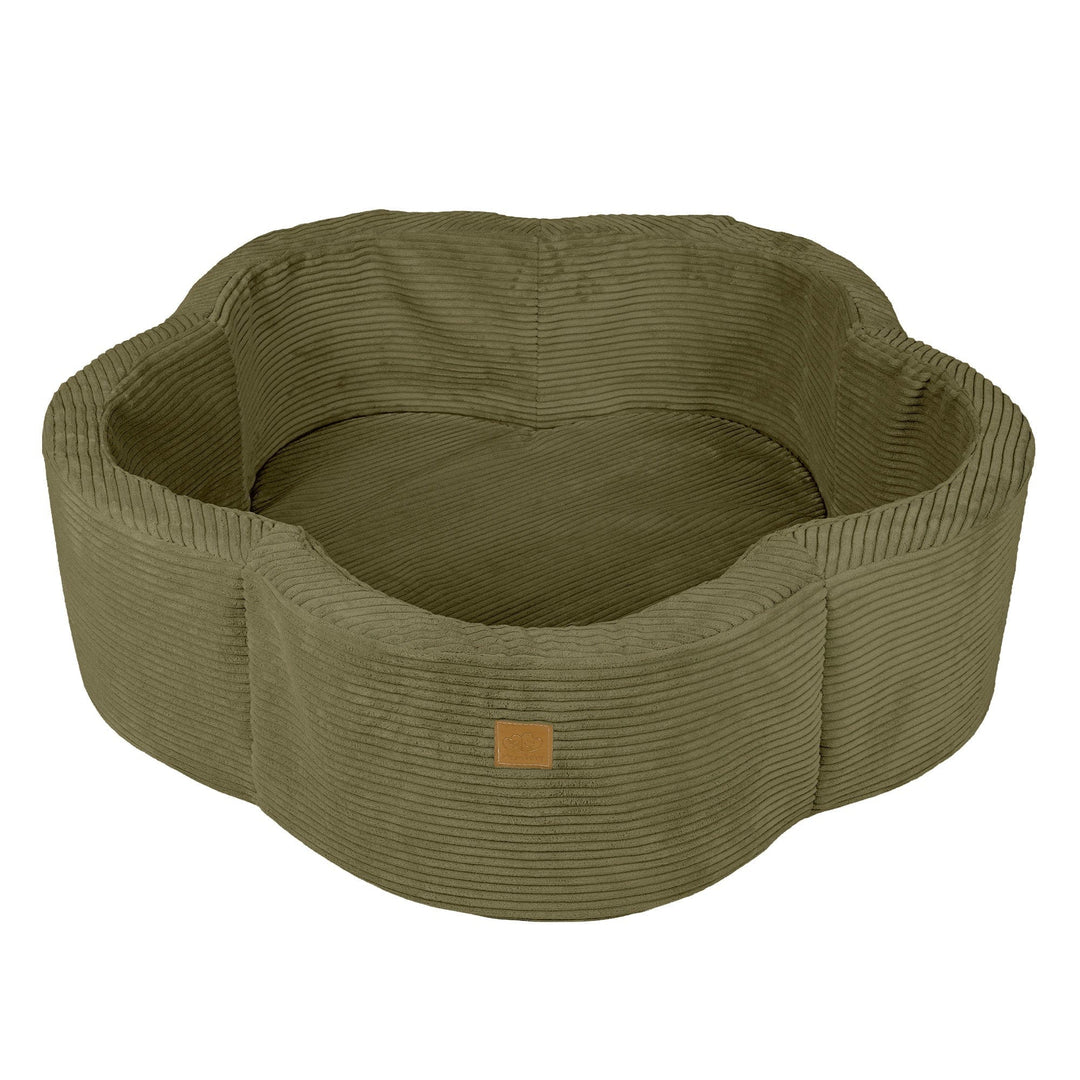 Ästhetisches Bällebad aus Schaumstoff mit Blumenmuster in Khaki